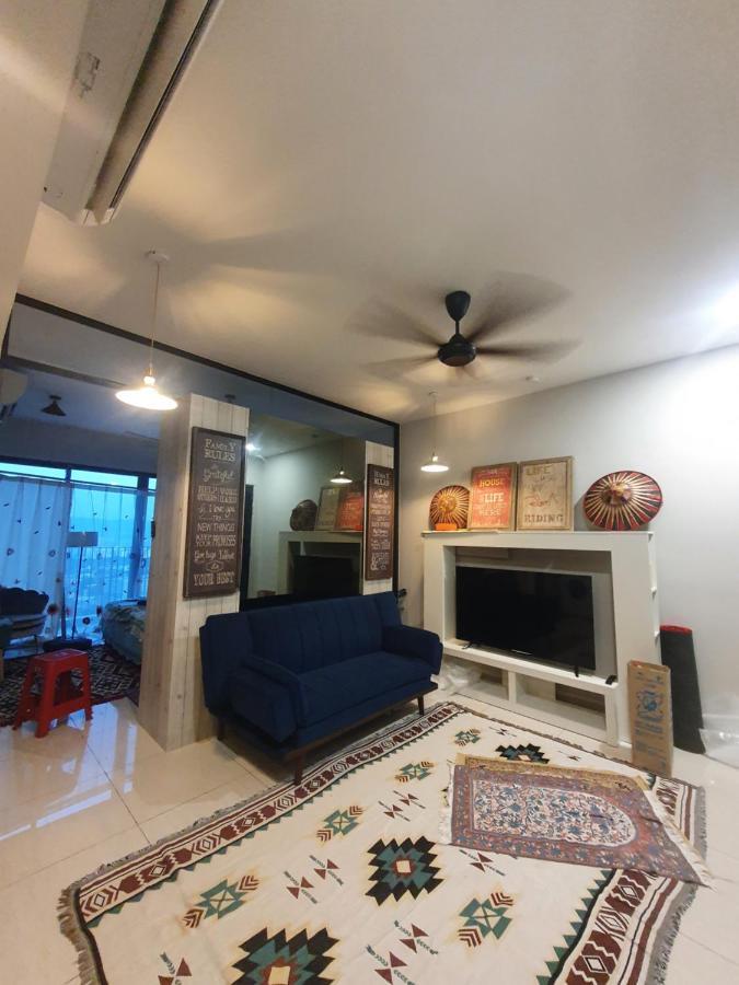 Studio Near Klcc And Lrt With Superb View Kuala Lumpur Exterior foto